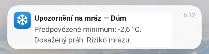 Oznámení s předpovězeným minimem −2,6 °C a rizikem mrazu